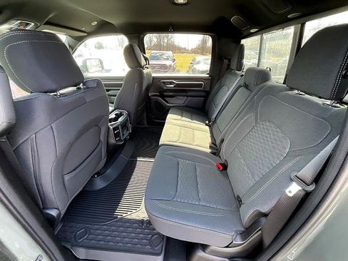 New 2026 RAM 1500 4x4 Crew Cab image 32