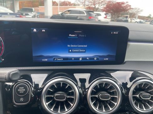 Used 2025 Mercedes-Benz CLA 250 4MATIC image 13