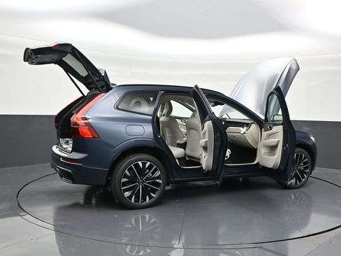 New 2026 Volvo XC60 T8 Ultra w/ Protection Package Premier AWD/4WD image 29