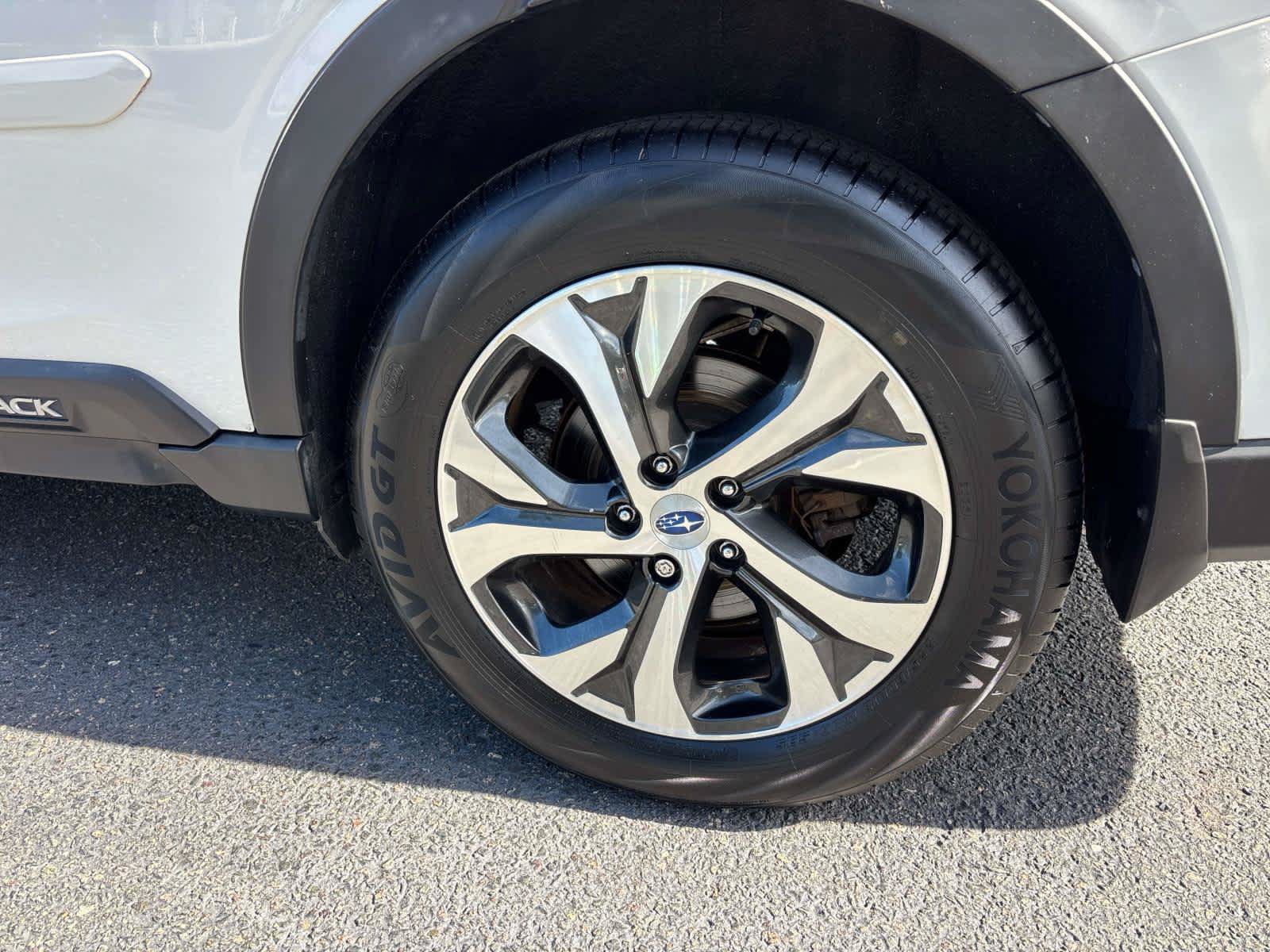 Used 2020 Subaru Outback Touring AWD/4WD image 8