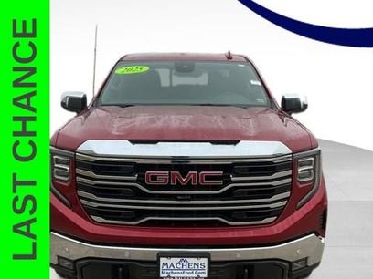Used 2025 GMC Sierra 1500 SLT w/ SLT Premium Plus Package