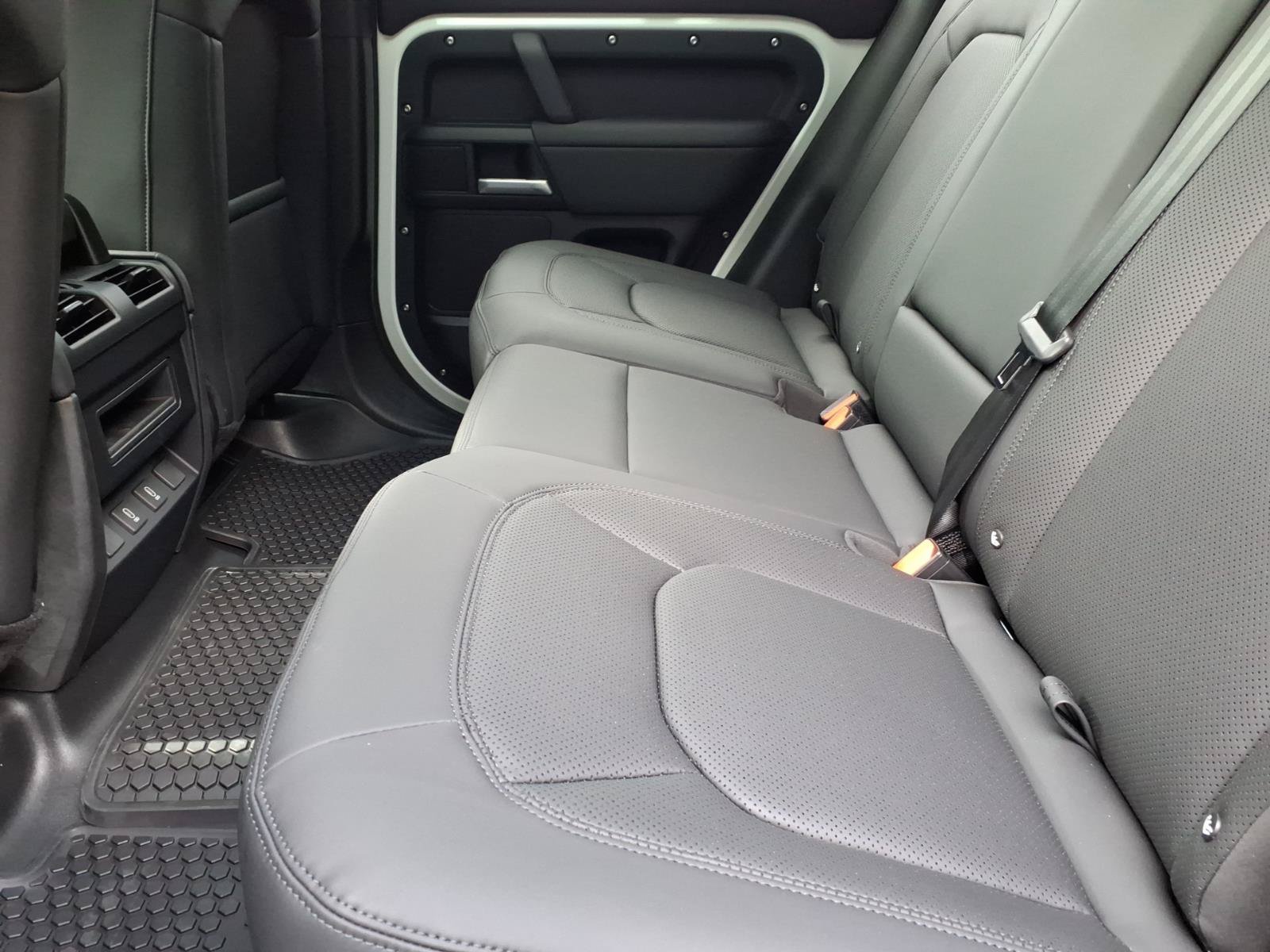 New 2026 Land Rover Defender 110 S AWD/4WD image 5