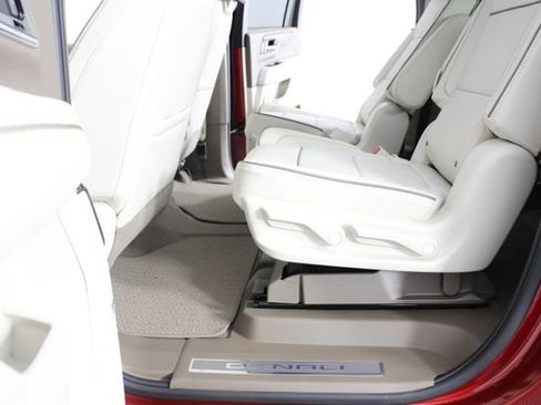 New 2026 GMC Yukon XL Denali image 22