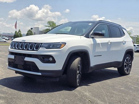 Used 2022 Jeep Compass Limited AWD/4WD image 12