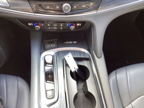 Used 2023 Buick Enclave Essence w/ Experience Buick Package image 22