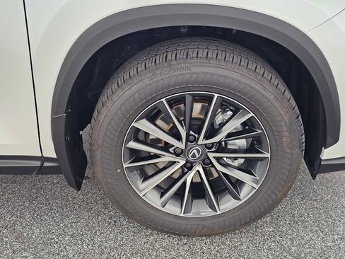 Certified 2025 Lexus NX 350 AWD w/ Premium Package image 9