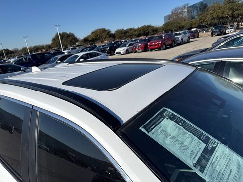 Used 2023 Toyota RAV4 XLE image 3