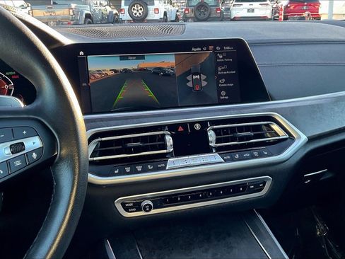 Used 2022 BMW X5 xDrive40i w/ Premium Package image 6