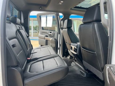Certified 2022 Chevrolet Silverado 2500 LTZ w/ LTZ Plus Package AWD/4WD image 19