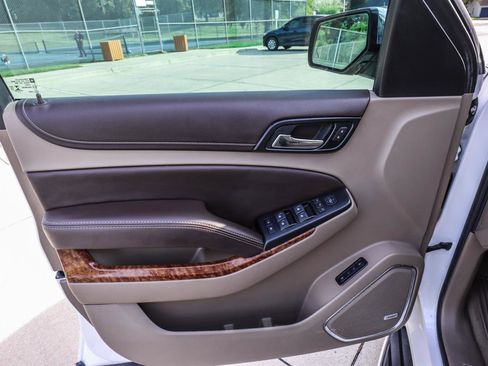 Used 2020 Chevrolet Suburban Premier image 45