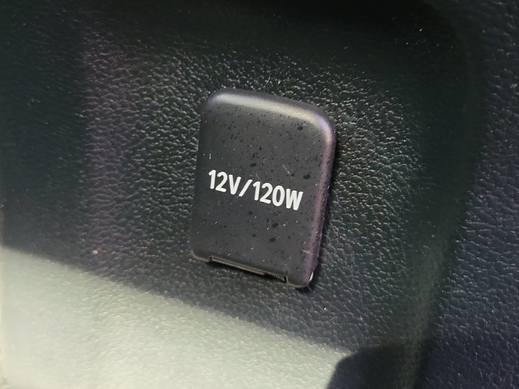Used 2017 Toyota Prius Prime Plus w/ Preferred Accessory Package FWD image 25