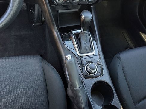 Used 2015 MAZDA MAZDA3 i Sport image 30