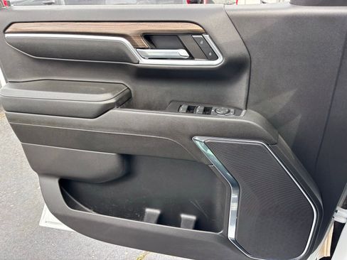 Used 2024 Chevrolet Silverado 1500 LT Trail Boss w/ Protection Package image 17