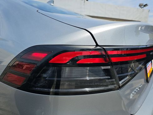Used 2023 Honda Accord EX image 35