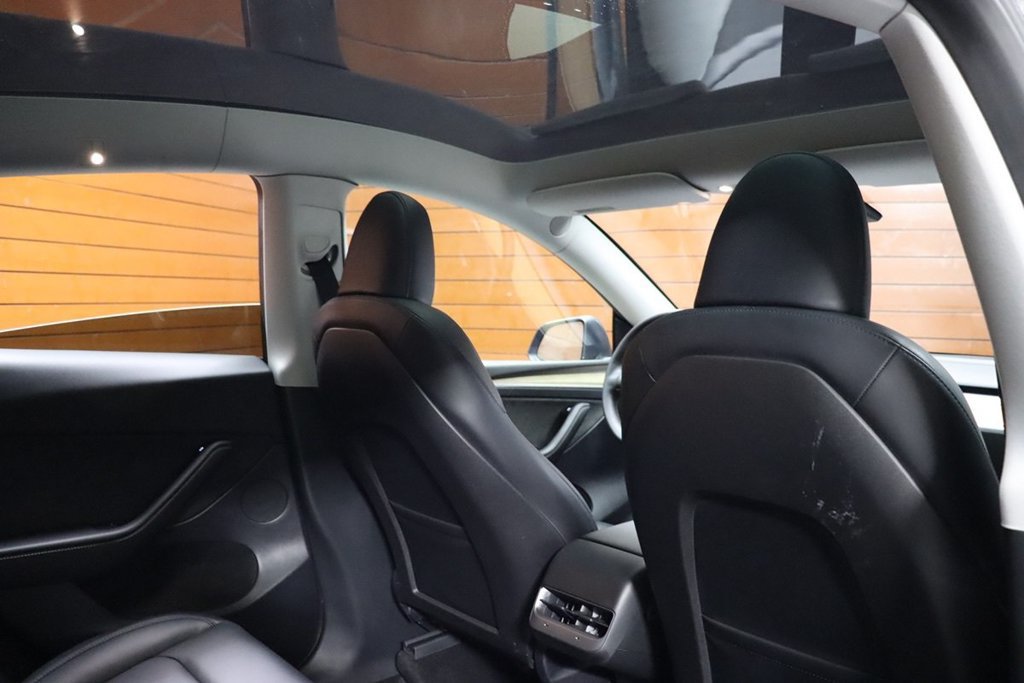 Used 2023 Tesla Model Y Long Range AWD/4WD image 52