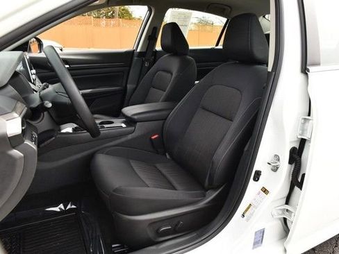 Certified 2025 Nissan Altima 2.5 SV image 19