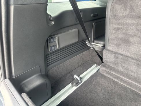 Used 2025 Rivian R1S Adventure image 17