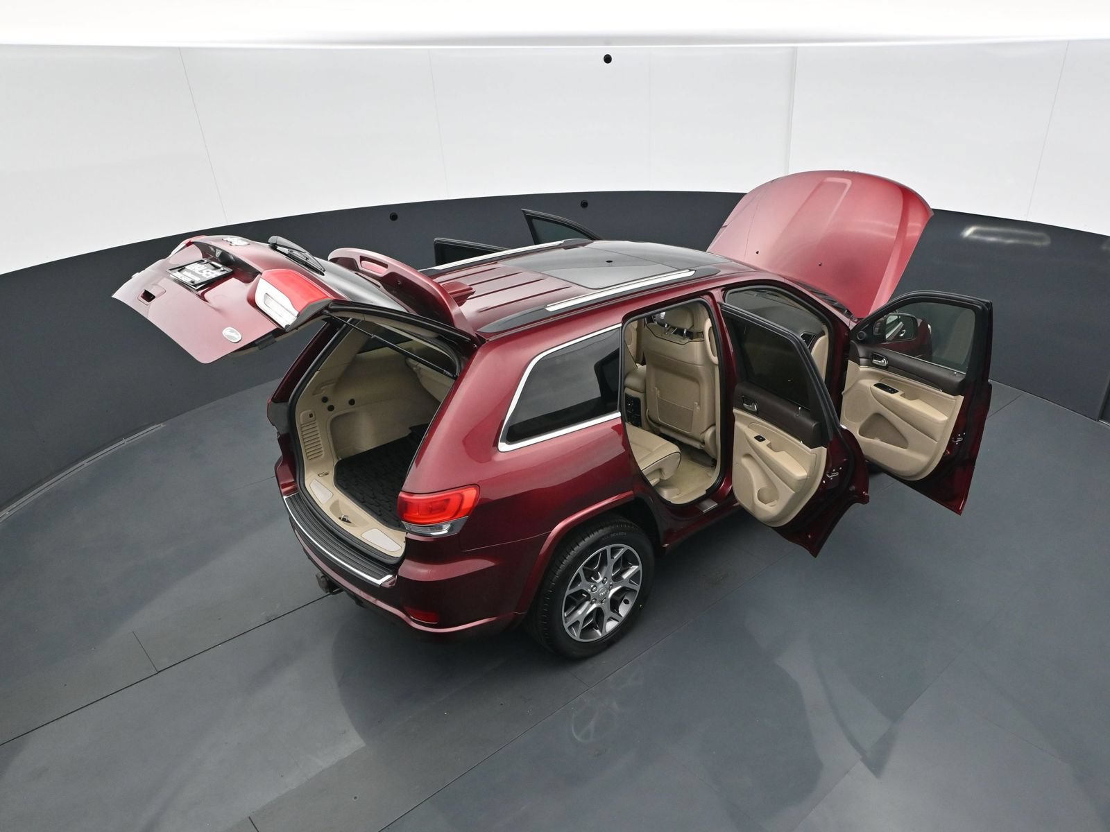 Used 2021 Jeep Grand Cherokee Overland w/ Protech Group AWD/4WD image 41