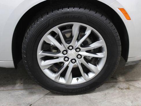 Used 2022 Buick Enclave Avenir w/ Avenir Technology Package image 51