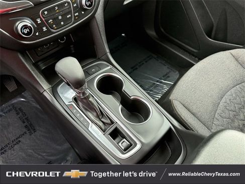 Certified 2024 Chevrolet Equinox LT image 18