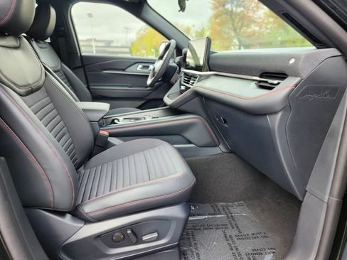 New 2026 Ford Explorer ST-Line w/ ST-Line Street Pack AWD/4WD image 11
