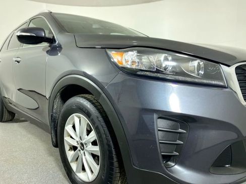 Used 2019 Kia Sorento LX w/ LX Convenience Package image 27