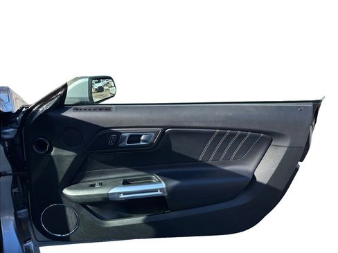 Used 2020 Ford Mustang Premium image 37