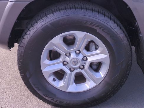 Used 2023 Toyota 4Runner SR5 image 10