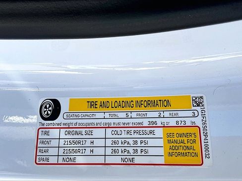 Used 2023 Chevrolet Bolt EUV Premier w/ Sun & Sound Package image 17