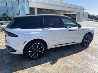 New 2026 Lincoln Nautilus Reserve video 2