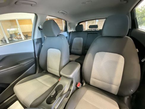 Used 2019 Hyundai Kona SE AWD/4WD image 14
