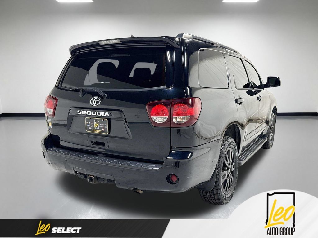 Used 2019 Toyota Sequoia TRD Sport w/ TRD Sport Premium Package AWD/4WD image 8