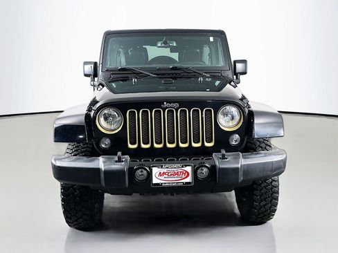 Used 2016 Jeep Wrangler Unlimited Sahara w/ Connectivity Group image 13