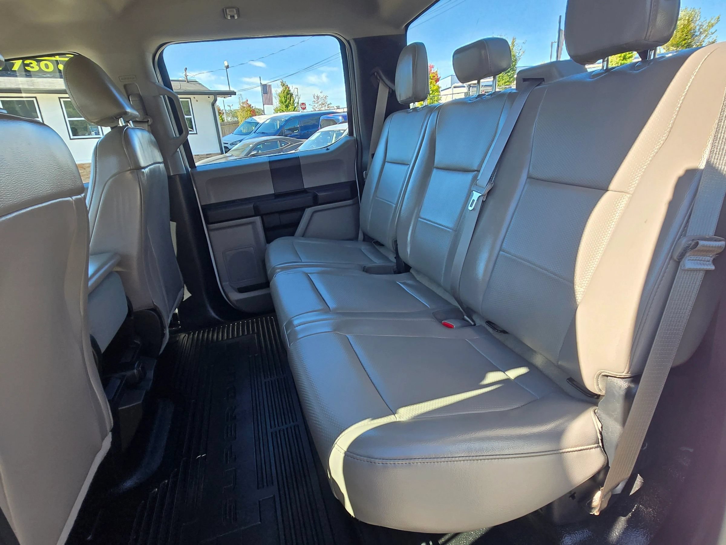 Used 2017 Ford F250 XL w/ Power Equipment Group AWD/4WD image 17