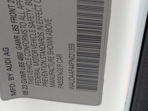 Used 2023 Audi A4 2.0T Premium w/ Convenience Package image 15