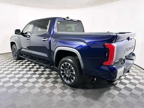 Used 2025 Toyota Tundra Limited AWD/4WD image 5