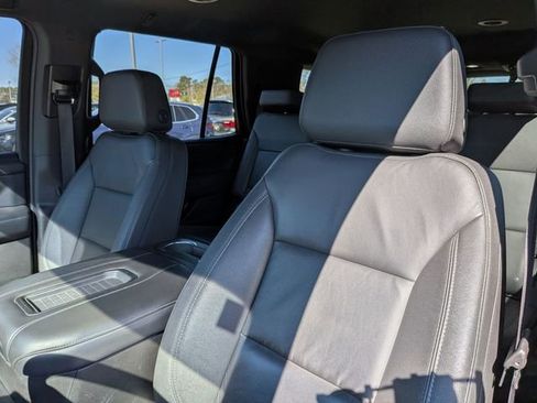 Used 2024 Chevrolet Tahoe Z71 w/ Luxury Package AWD/4WD image 18