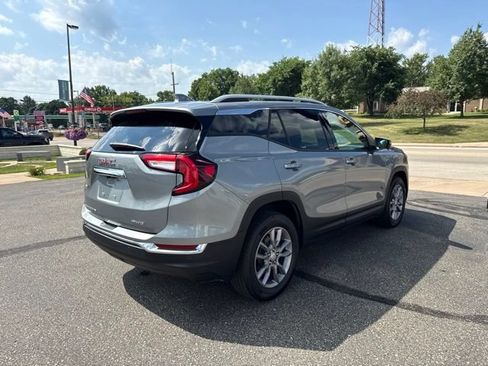 Used 2024 GMC Terrain SLT w/ Tech Package AWD/4WD image 5