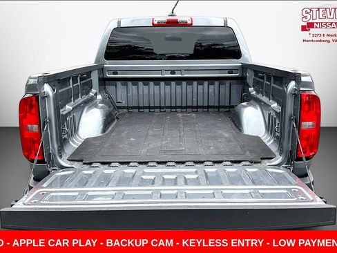 Used 2022 Chevrolet Colorado LT AWD/4WD image 7