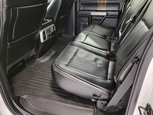 Used 2019 Ford F150 Lariat w/ Equipment Group 502A Luxury image 21