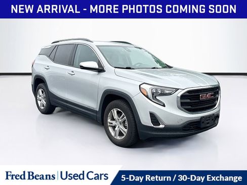 Used 2021 GMC Terrain SLE w/ Driver Convenience Package AWD/4WD image 1