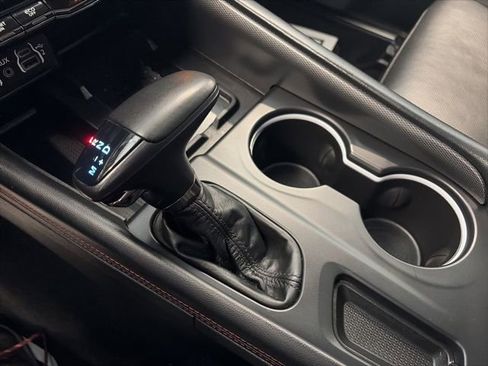 Certified 2025 Dodge Durango GT image 18