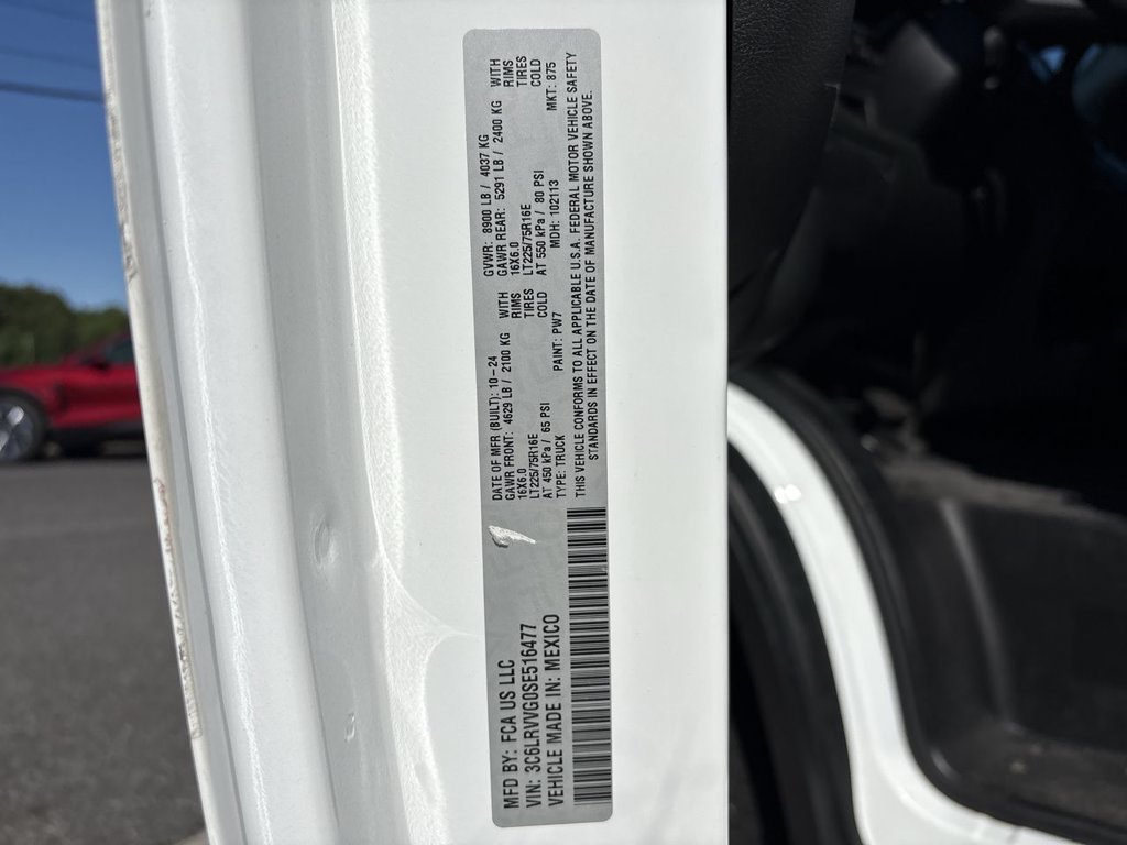 Used 2025 RAM ProMaster 2500 w/ U-Haul Equipment Group FWD image 29