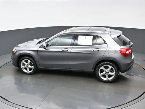 Used 2018 Mercedes-Benz GLA 250 image 35