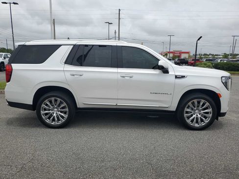 Used 2023 GMC Yukon Denali w/ Max Trailering Package AWD/4WD image 8