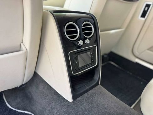 Used 2014 Bentley Flying Spur W12 image 36