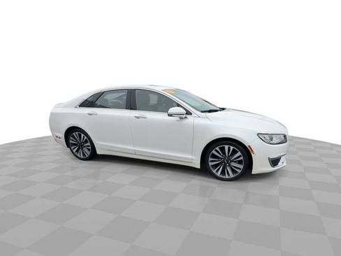 Used 2017 Lincoln MKZ Reserve w/ Climate Package FWD image 2