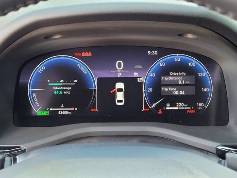 Used 2025 Toyota Camry XSE FWD image 10