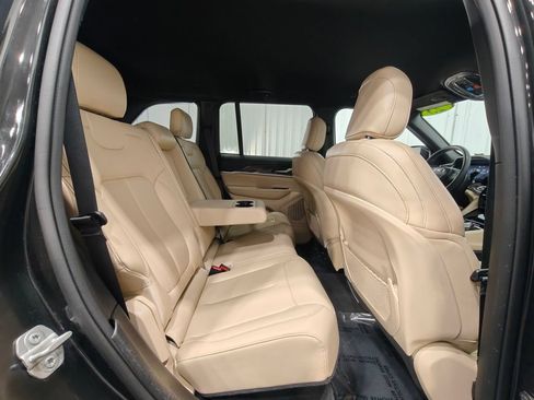Used 2023 Jeep Grand Cherokee Limited AWD/4WD image 24