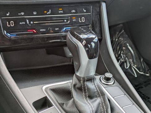 Used 2025 Volkswagen Jetta Sport FWD image 22